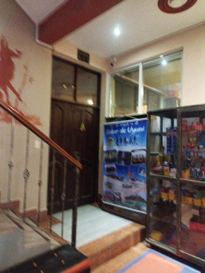 Uyuni Hostal Yokoso Bed & Breakfast Dış mekan fotoğraf